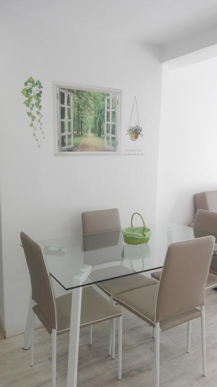 Apartamento Jardin De Ayora Valencia Ngoại thất bức ảnh